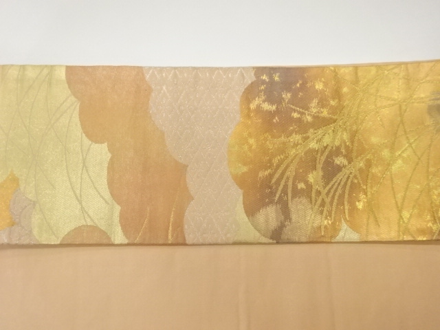  引箔雲に草葉・菱・青海波模様織出し名古屋帯